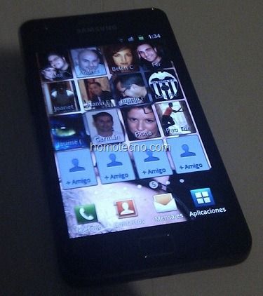 Pantalla de contactos de un Samsung Galaxy S2 en 2011