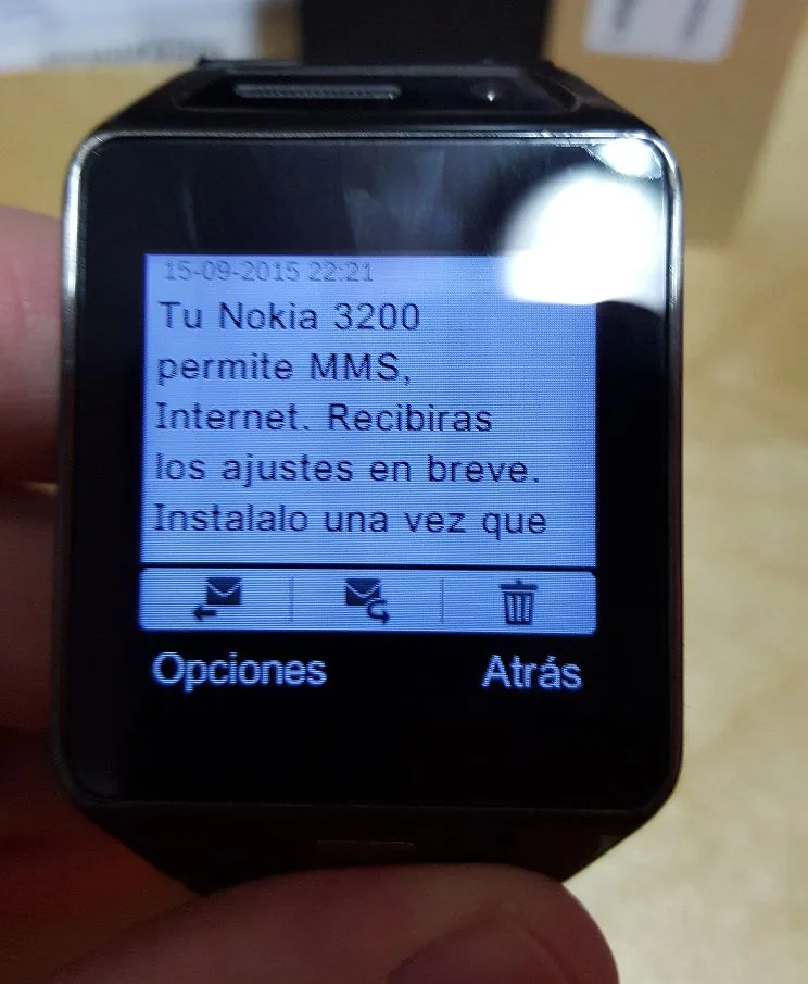 Mensaje de Yoigo en el GV08S que identifica el dispositivo como un Nokia 3200