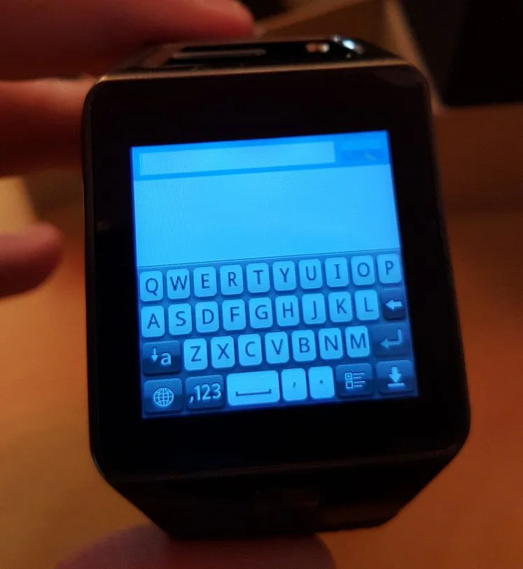 Teclado en pantalla del GV08S para redactar un mensaje SMS