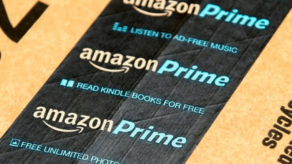 Tarjetas promocionales con las ventajas de Amazon Prime