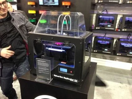 Gastroimpresora 3D en una feria tecnológica Gastroimpresora 3D para imprimir comida