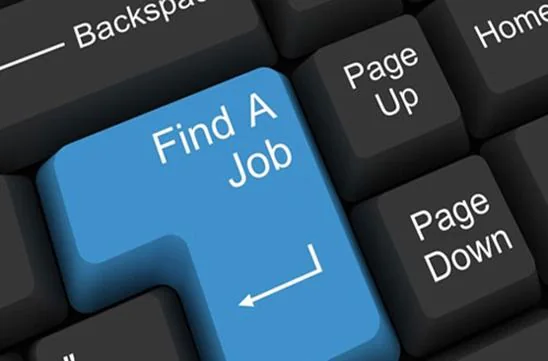Buscar empleo con tecnología Tecla azul Find A Job en un teclado de ordenador